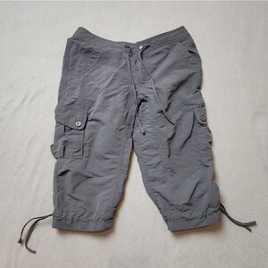 The North Face Cargo Capri Pants - Size 14